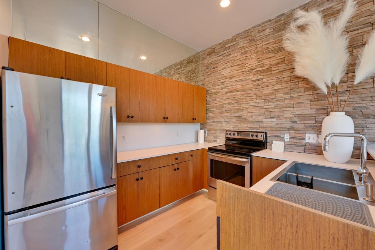 Bright Retreat With Patio In Little Italy! * San Diego