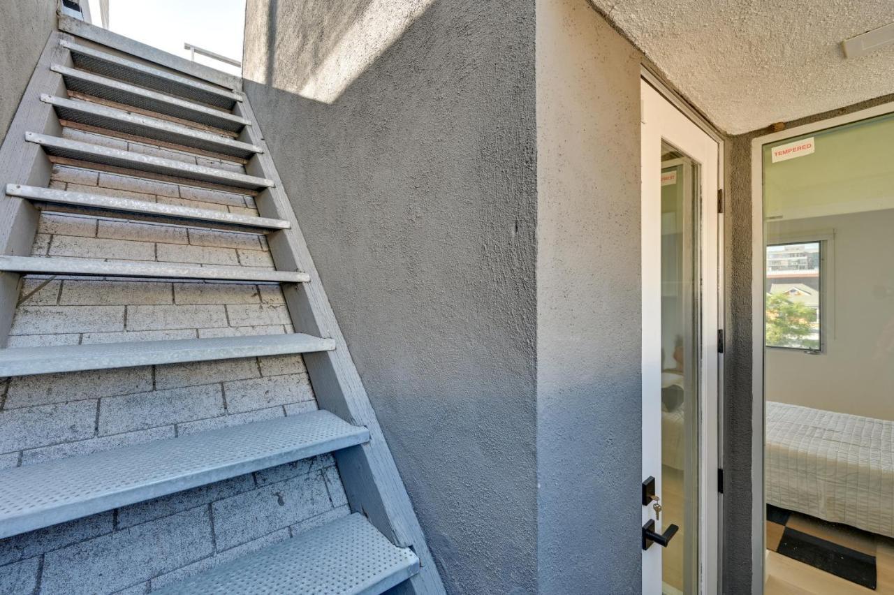 Bright Retreat With Patio In Little Italy! *