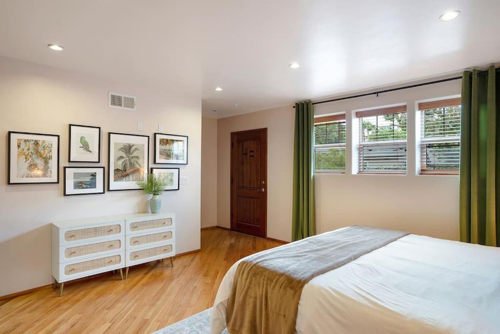 Rooftop City/water Views*jacuzzi*king Beds*central Holiday home San Diego