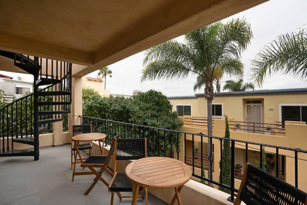 Holiday home Rooftop City/water Views*jacuzzi*king Beds*central