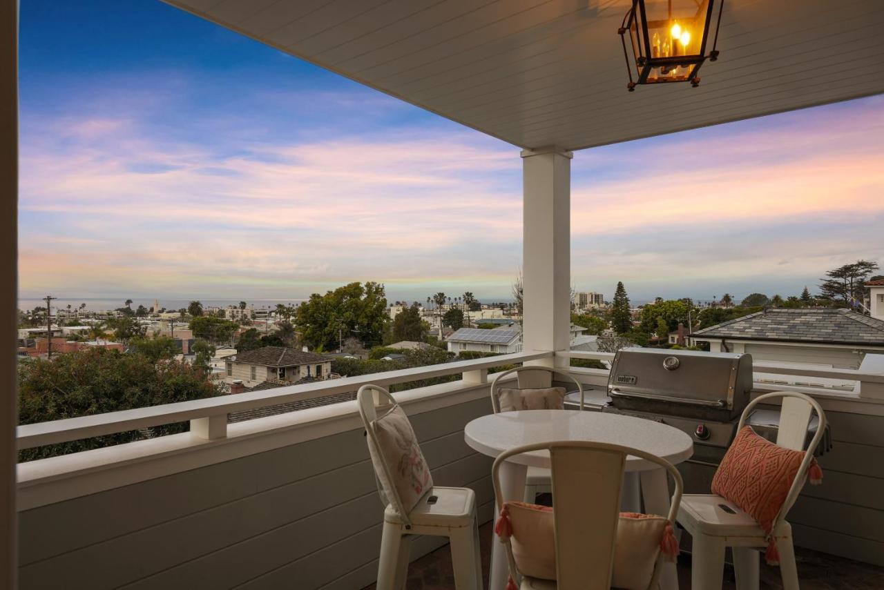 Holiday home Coastal La Jolla Luxury W Ac, Patios, & Massive Ocean Views!