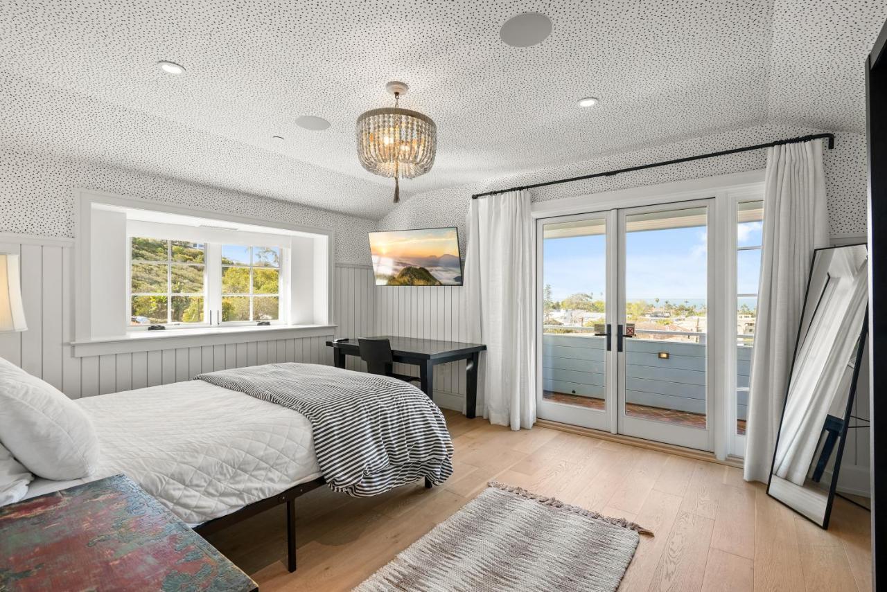 Holiday home Coastal La Jolla Luxury W Ac, Patios, & Massive Ocean Views!