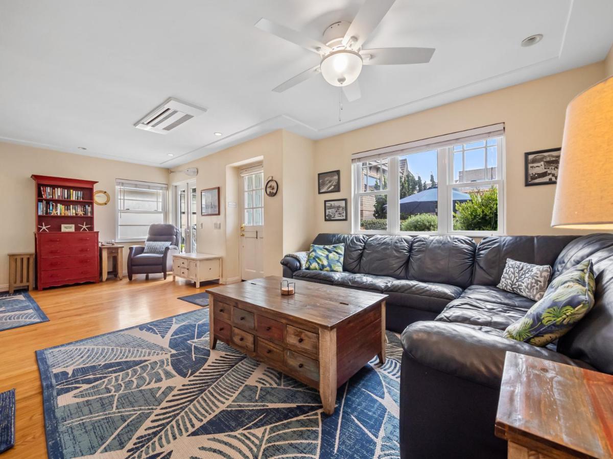 Stunning - Steps2sand, Ac, Large Patio And Fast Wifi!