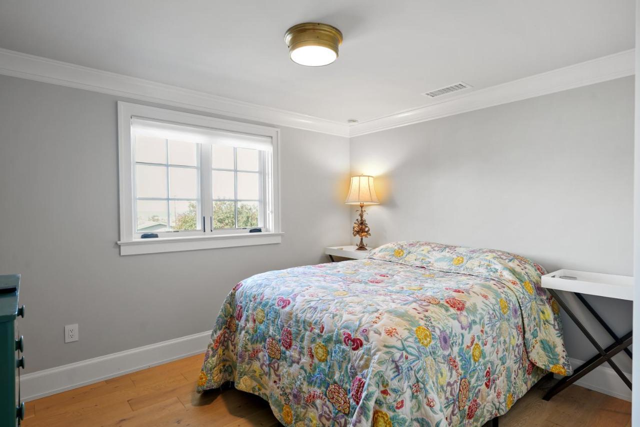 Coastal La Jolla Luxury W Ac, Patios, & Massive Ocean Views! Holiday home *