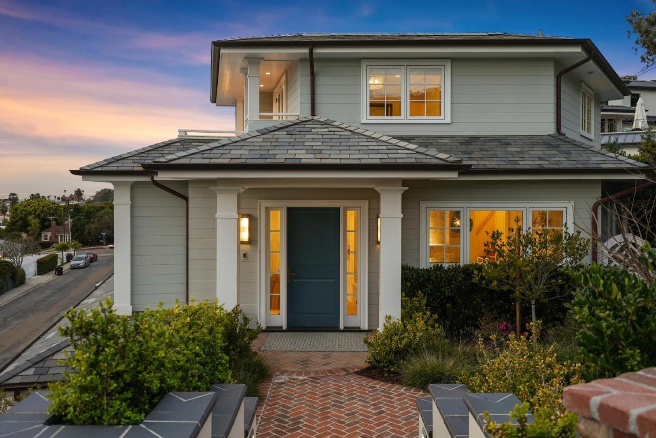 Coastal La Jolla Luxury W Ac, Patios, & Massive Ocean Views!