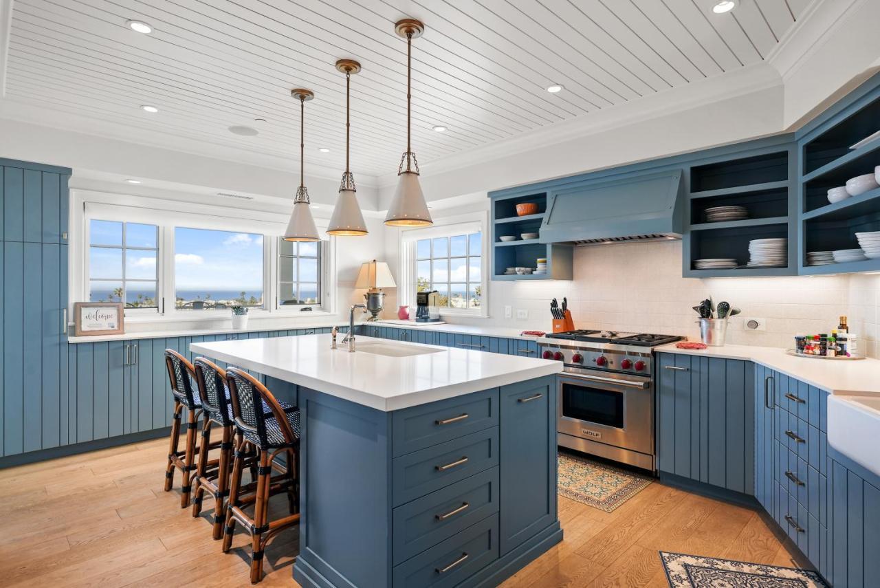 Coastal La Jolla Luxury W Ac, Patios, & Massive Ocean Views! Holiday home *