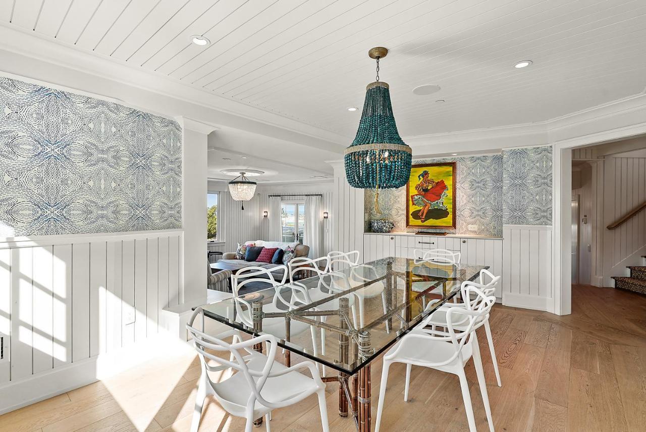 Coastal La Jolla Luxury W Ac, Patios, & Massive Ocean Views! Holiday home