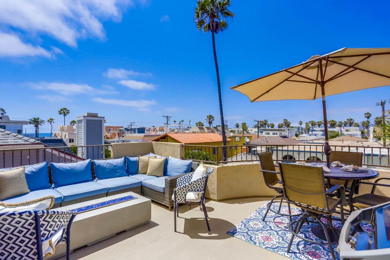 Stunning Ocean View W Rooftop Terrace, Firepit, Fast Wifi, Ac & Parking! Сasa de vacaciones *