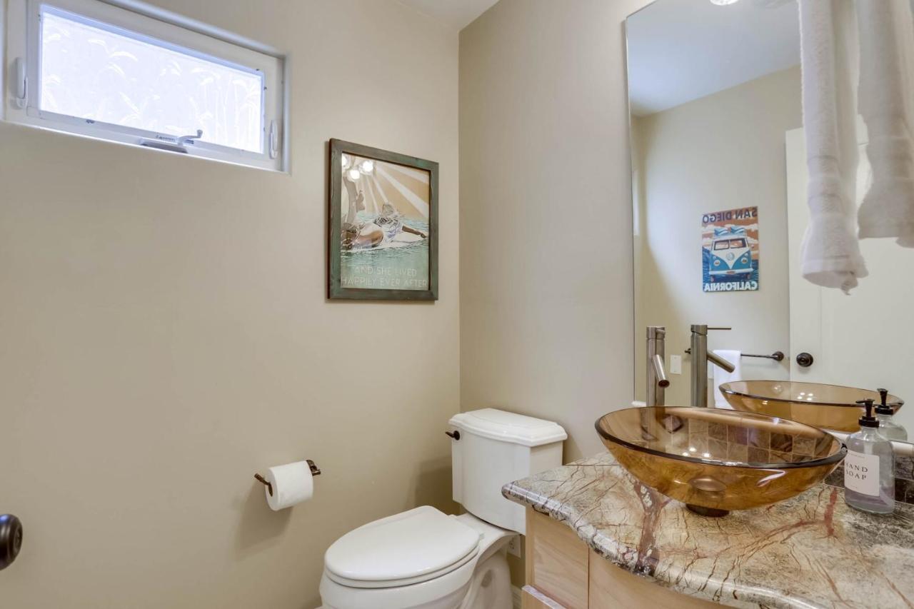 Stunning Ocean View W Rooftop Terrace, Firepit, Fast Wifi, Ac & Parking! Сasa de vacaciones San Diego
