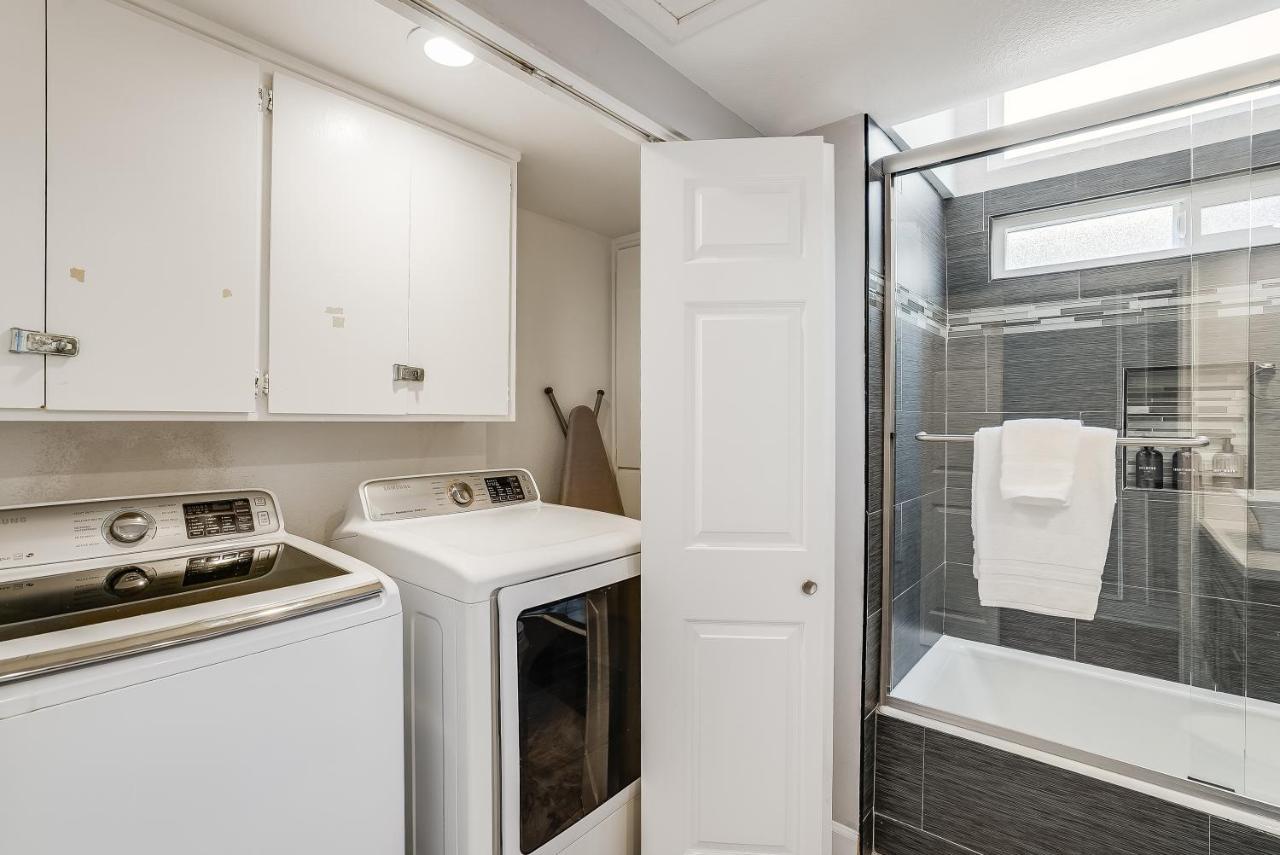 Holiday home Massive W Stunning Rooftop, Parking, Spa, Ac & Bay Views! San Diego