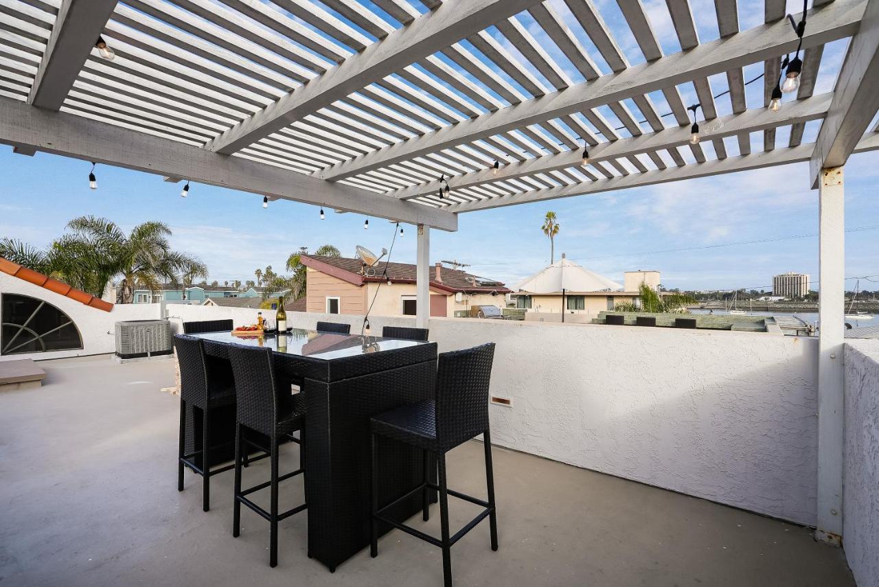 Massive W Stunning Rooftop, Parking, Spa, Ac & Bay Views! Holiday home
