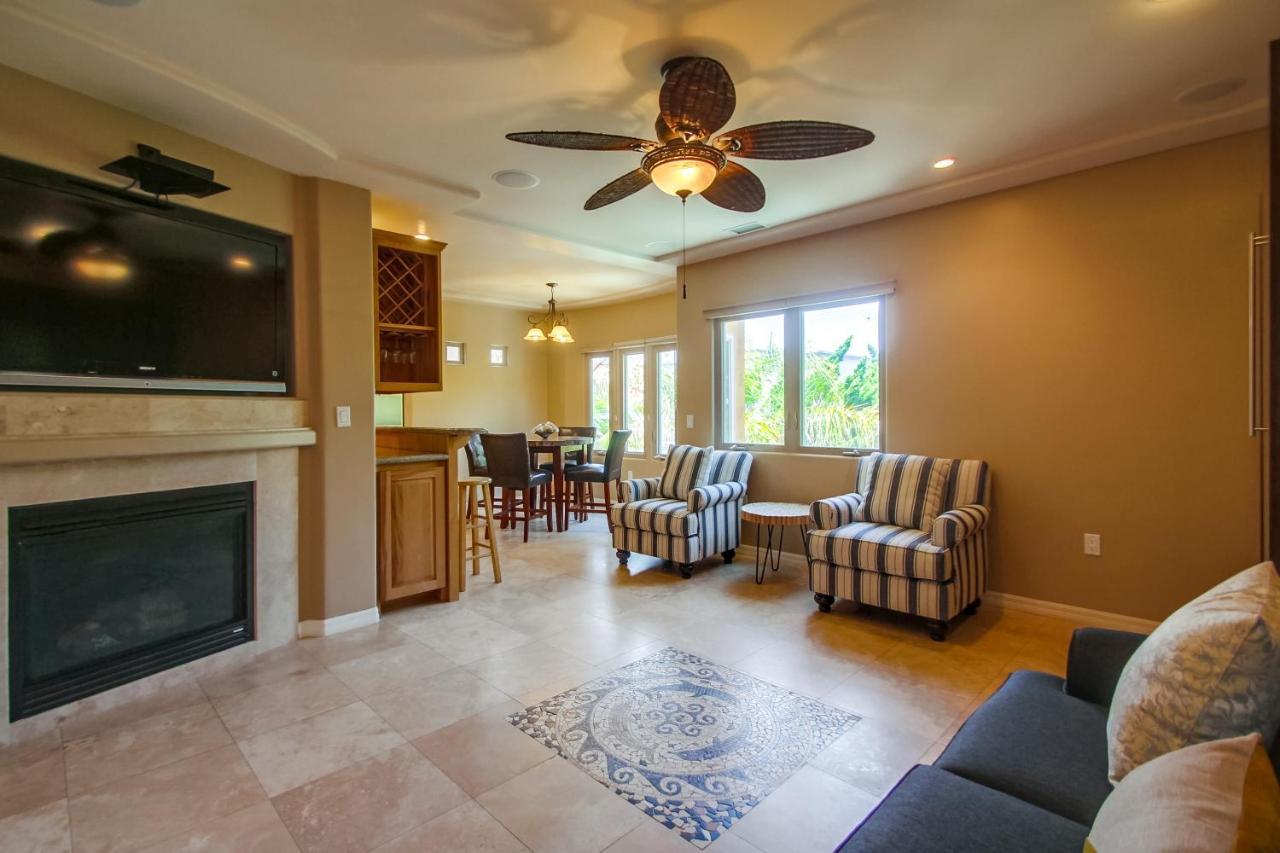 Holiday home Rooftop Paradise W Private Patio, Garage & Ac San Diego