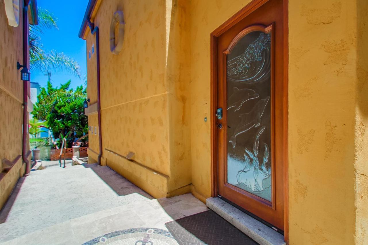 Rooftop Paradise W Private Patio, Garage & Ac *