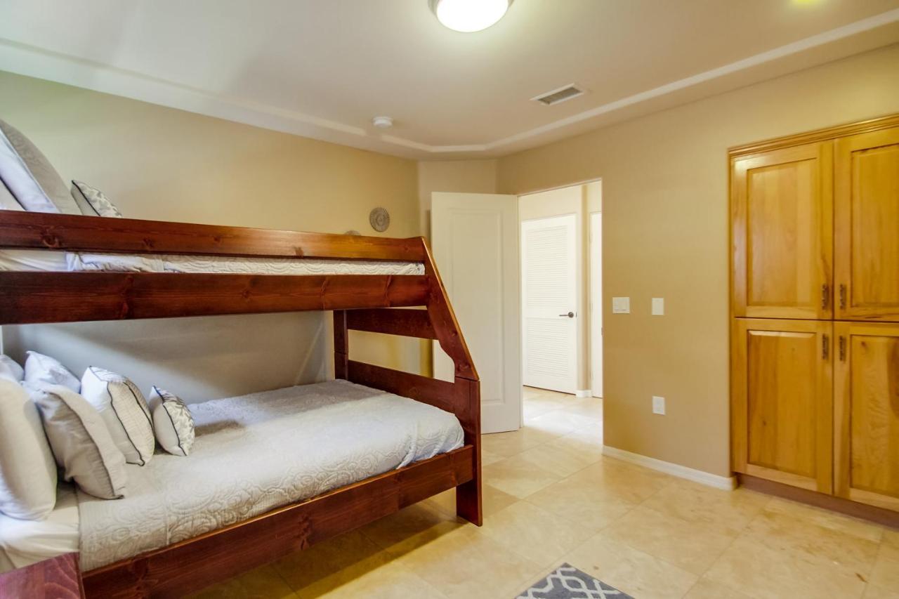 Rooftop Paradise W Private Patio, Garage & Ac Holiday home San Diego
