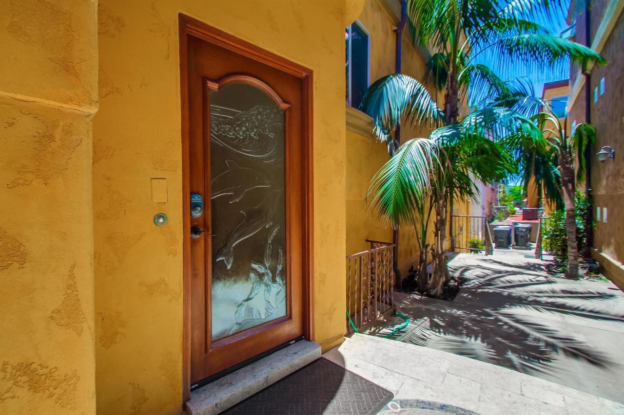 Rooftop Paradise W Private Patio, Garage & Ac San Diego