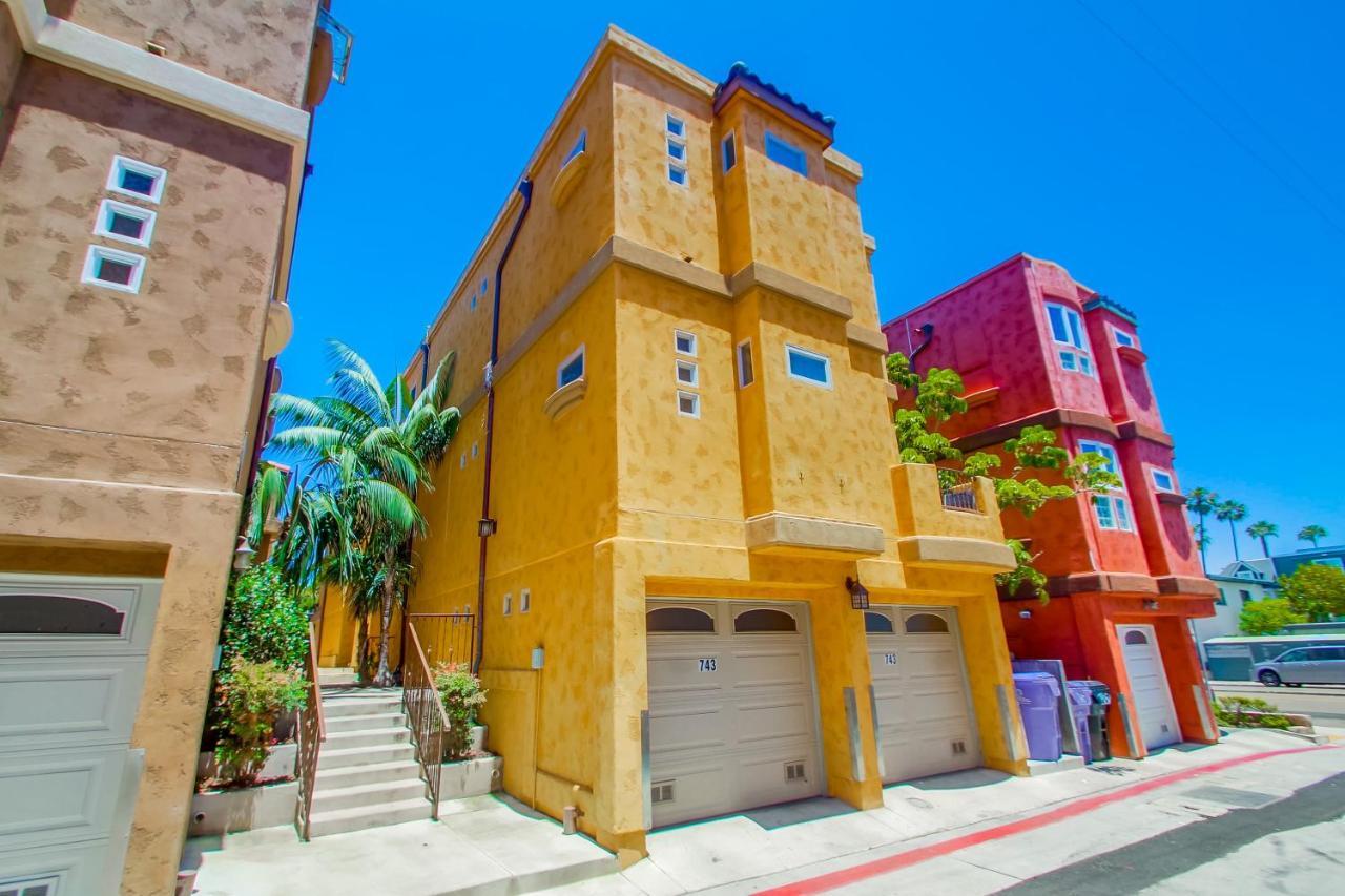 Rooftop Paradise W Private Patio, Garage & Ac Holiday home