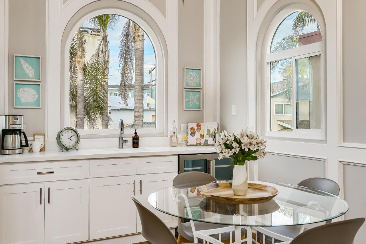 Holiday home Massive W Stunning Rooftop, Parking, Spa, Ac & Bay Views! *