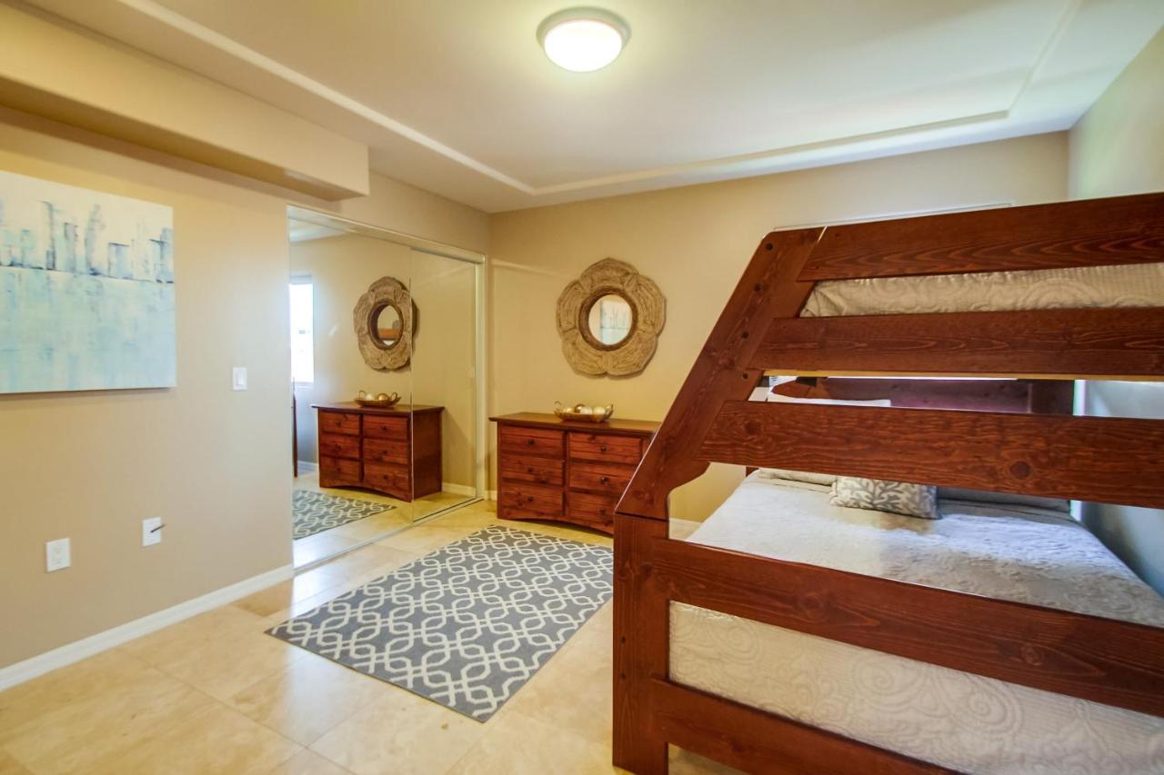 Rooftop Paradise W Private Patio, Garage & Ac *