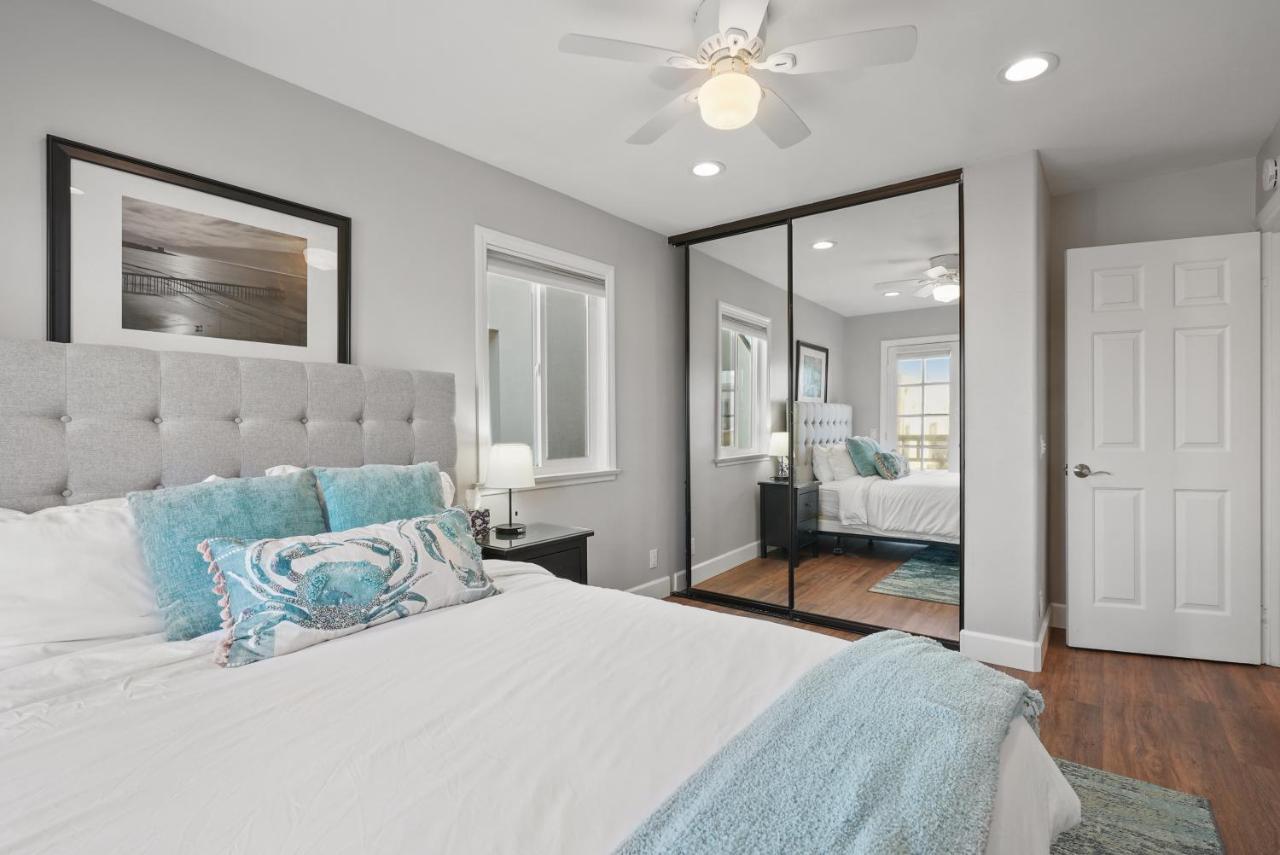 Holiday home Stunning With Fireplace, Fast Wifi, Grill & Outdoor Seating! San Diego