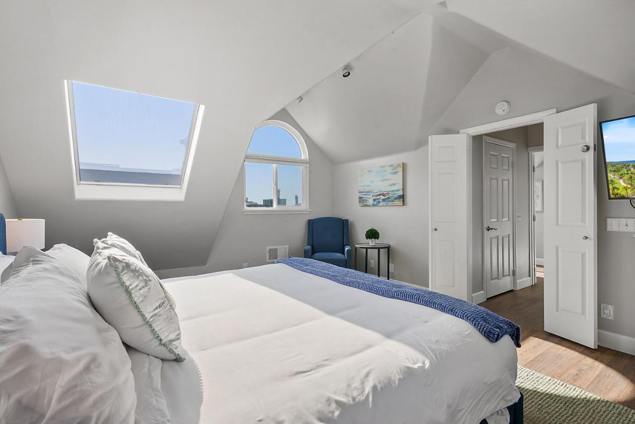 Stunning With Fireplace, Fast Wifi, Grill & Outdoor Seating! San Diego