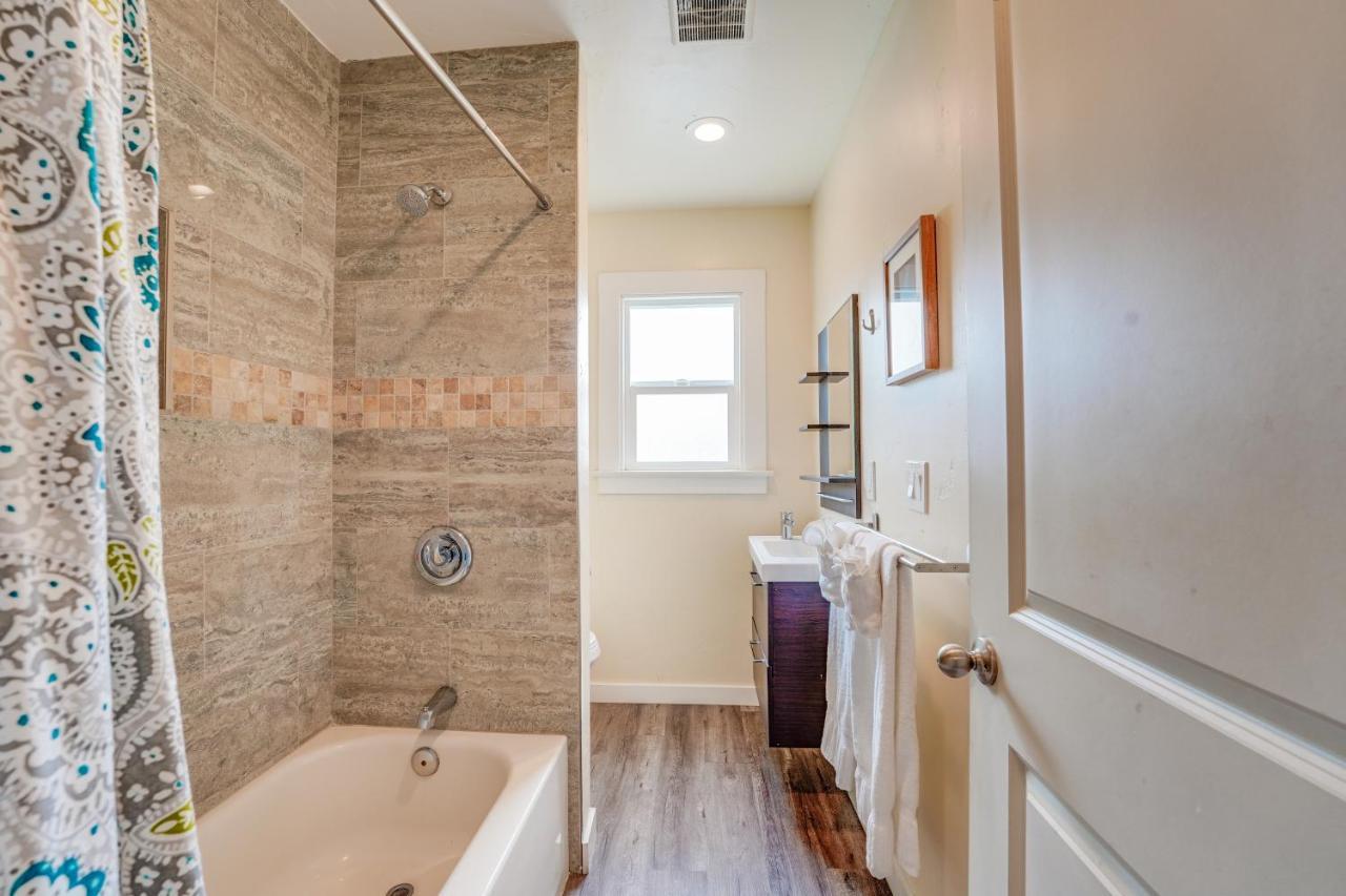 Сasa de vacaciones La Jolla Oasis - Pet Friendly, Large Backyard, Walk2beach & Location!