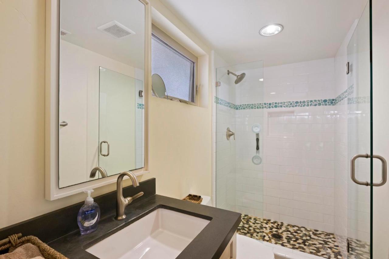 Bay View Beach House - Your Coastal Retreat Holiday home San Diego