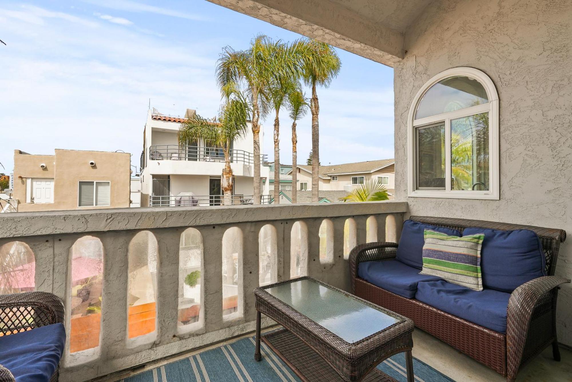 Massive W Stunning Rooftop, Parking, Spa, Ac & Bay Views! * San Diego