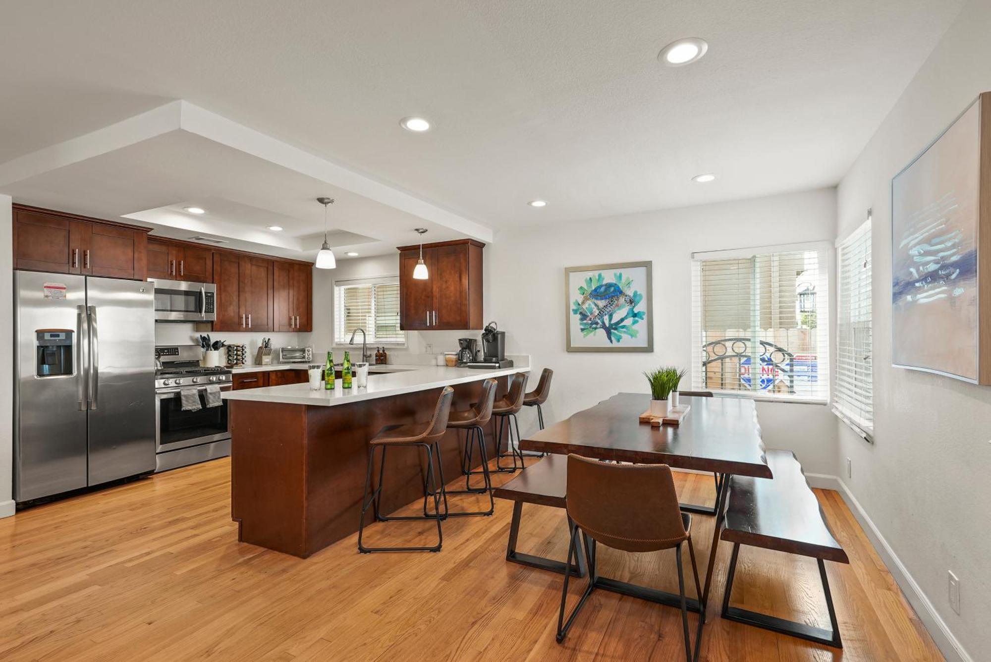 Massive W Stunning Rooftop, Parking, Spa, Ac & Bay Views! Holiday home San Diego