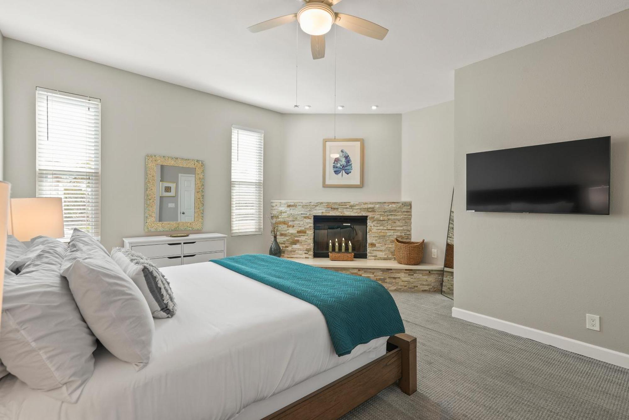 Massive W Stunning Rooftop, Parking, Spa, Ac & Bay Views! *