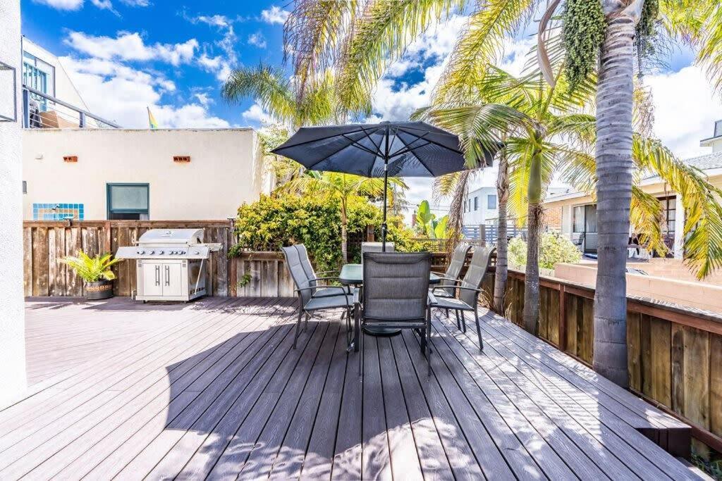 Mission Retreat Steps To Bay & Holiday home *