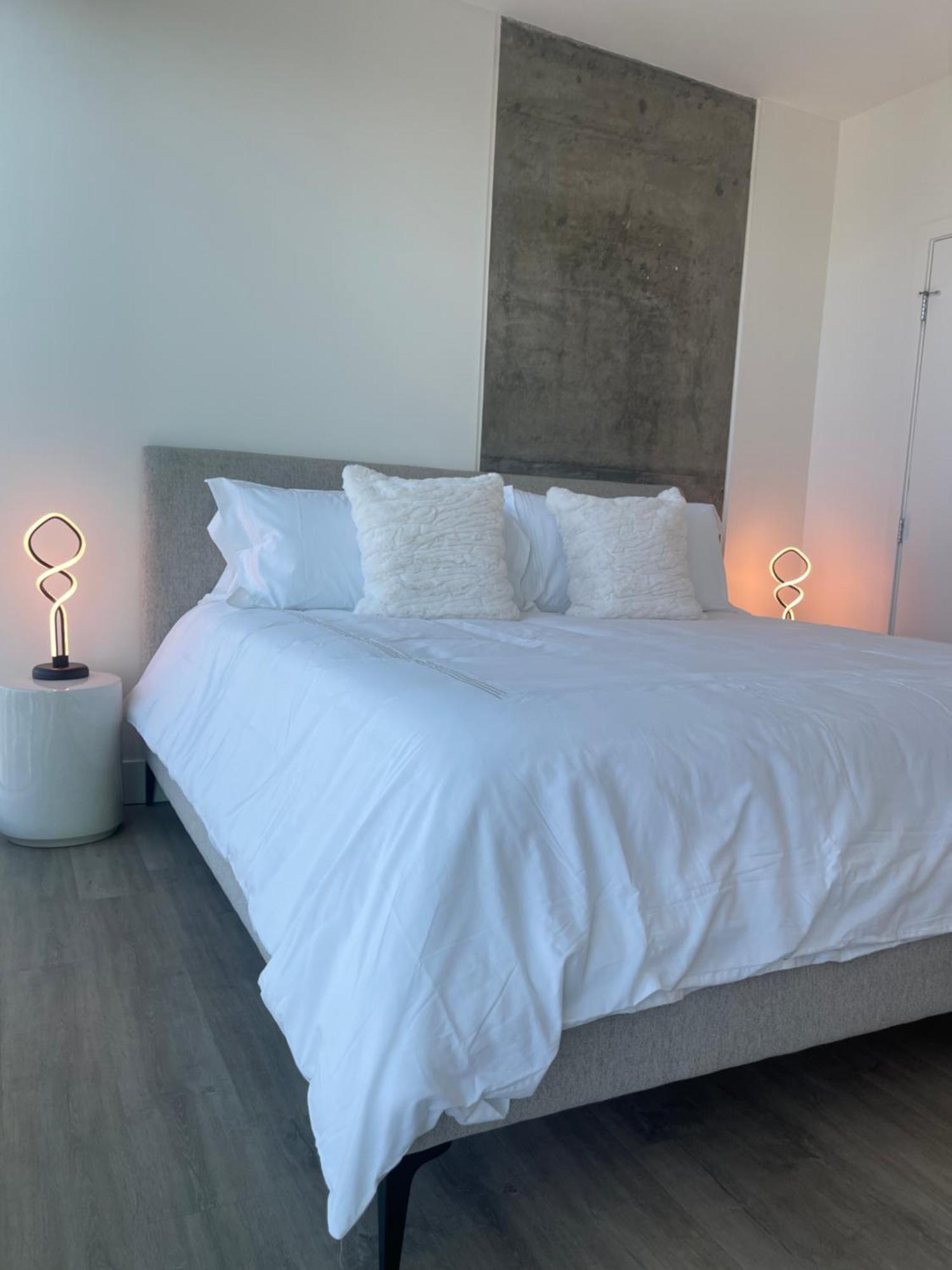 Extraordinary Escape With Rooftop Pool 2 Apartment