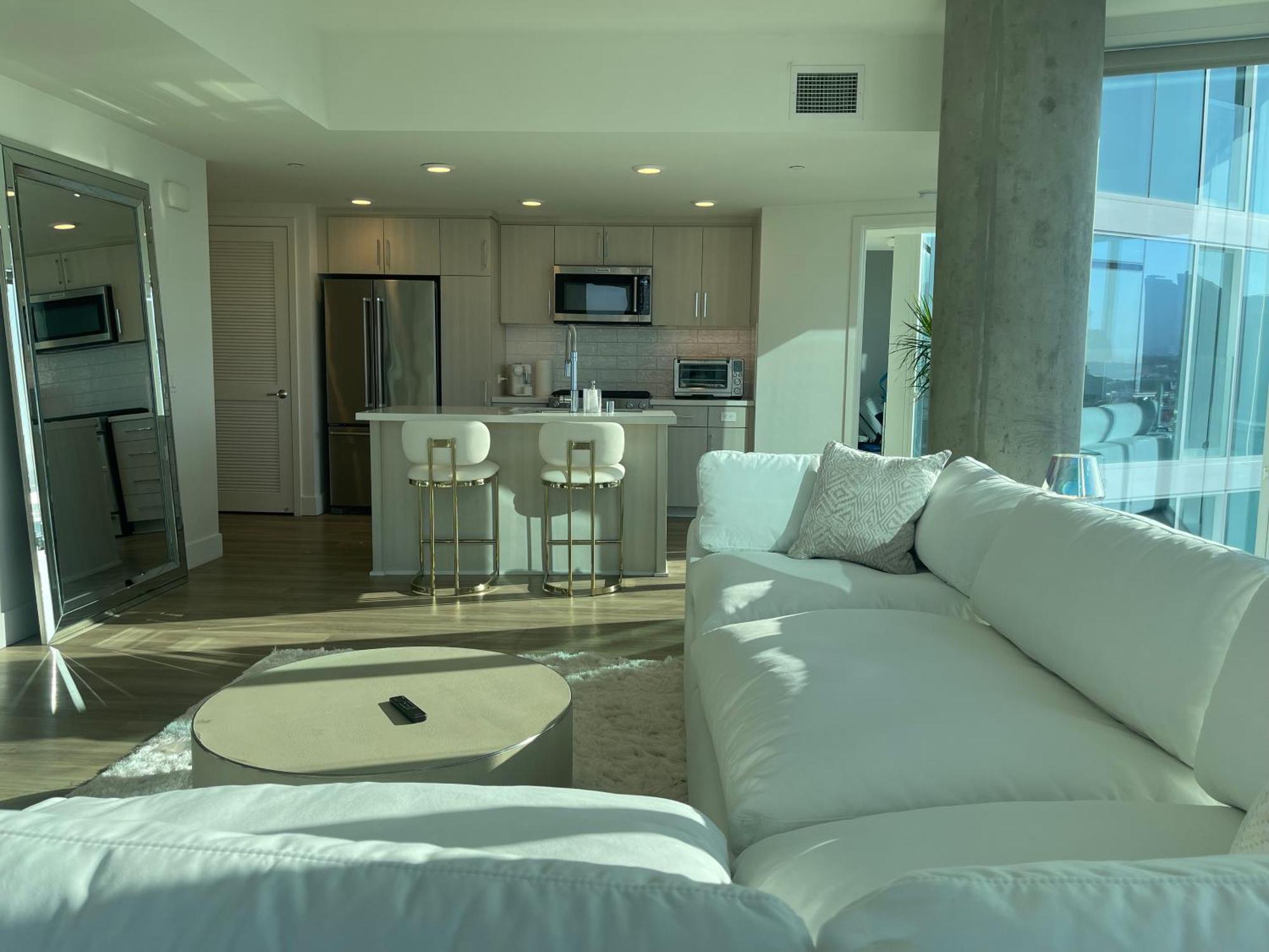 Apartment Extraordinary Escape With Rooftop Pool 2 San Diego
