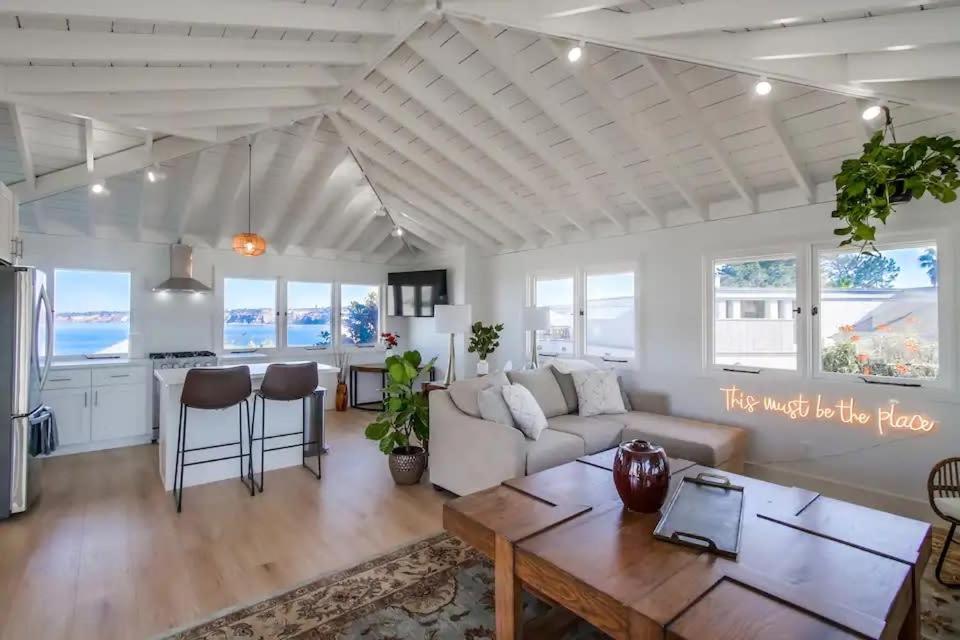 Holiday home Blue Water View In Prime Coastal Locale *
