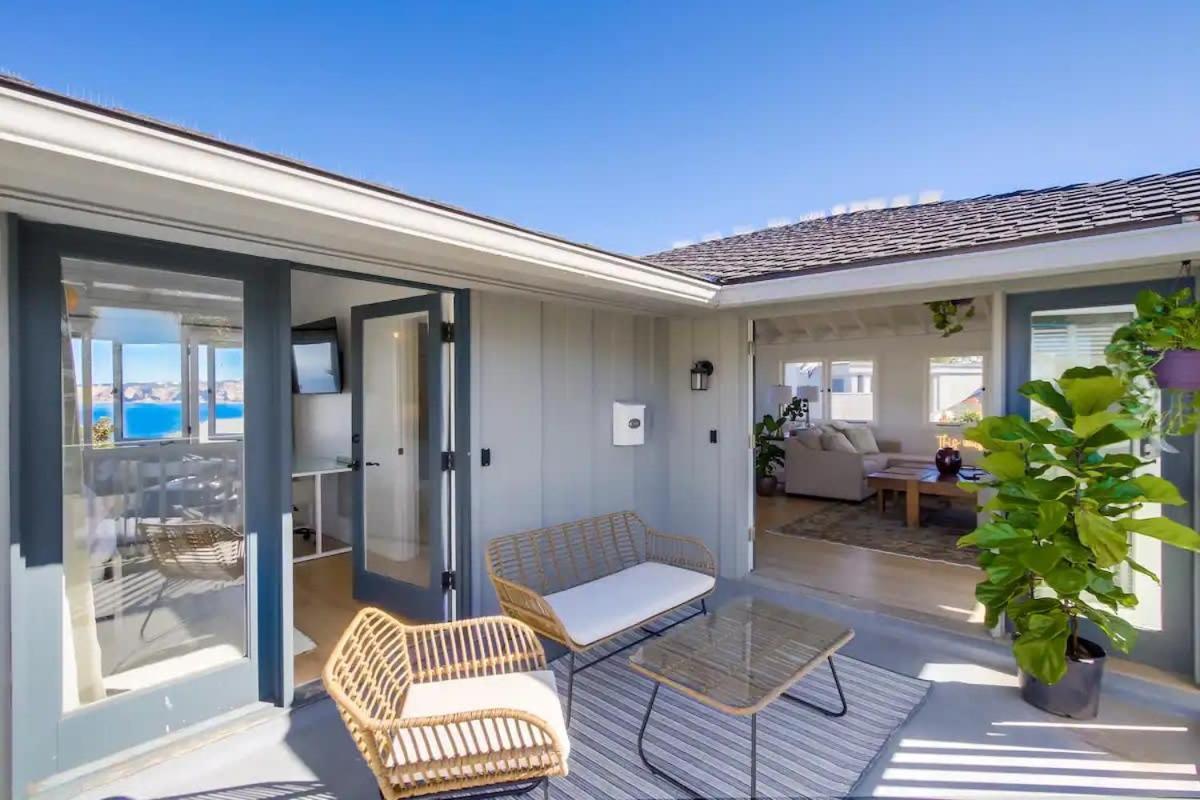 Holiday home Blue Water View In Prime Coastal Locale