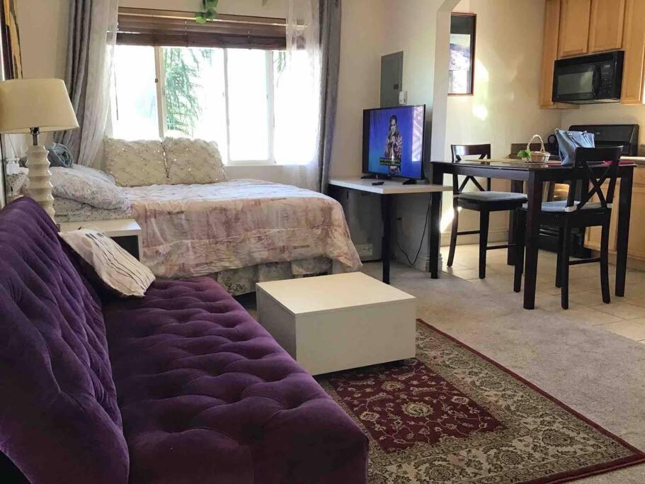 Min To Downtown/beach/parks Free Parking Sleep 3+ Apartment *