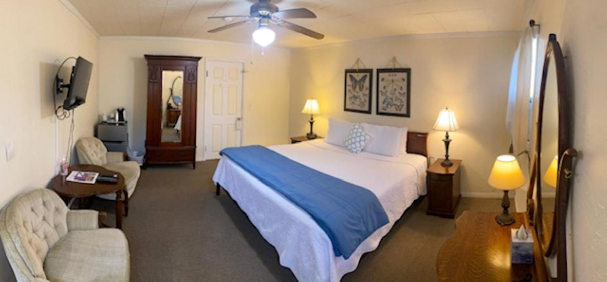 Lodge Cherokee San Diego