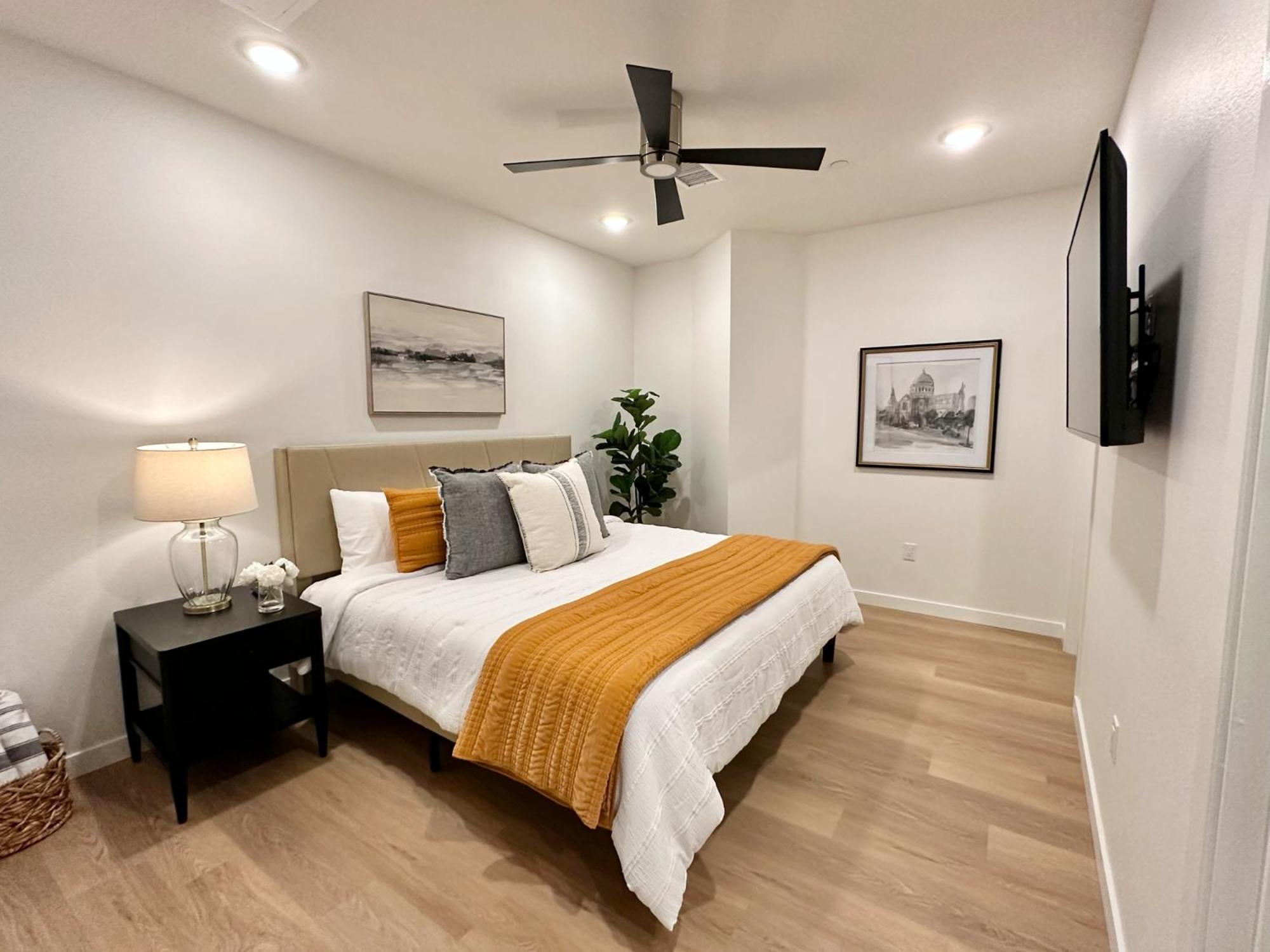 Nimitz Crossing Luxury Residences Apartment