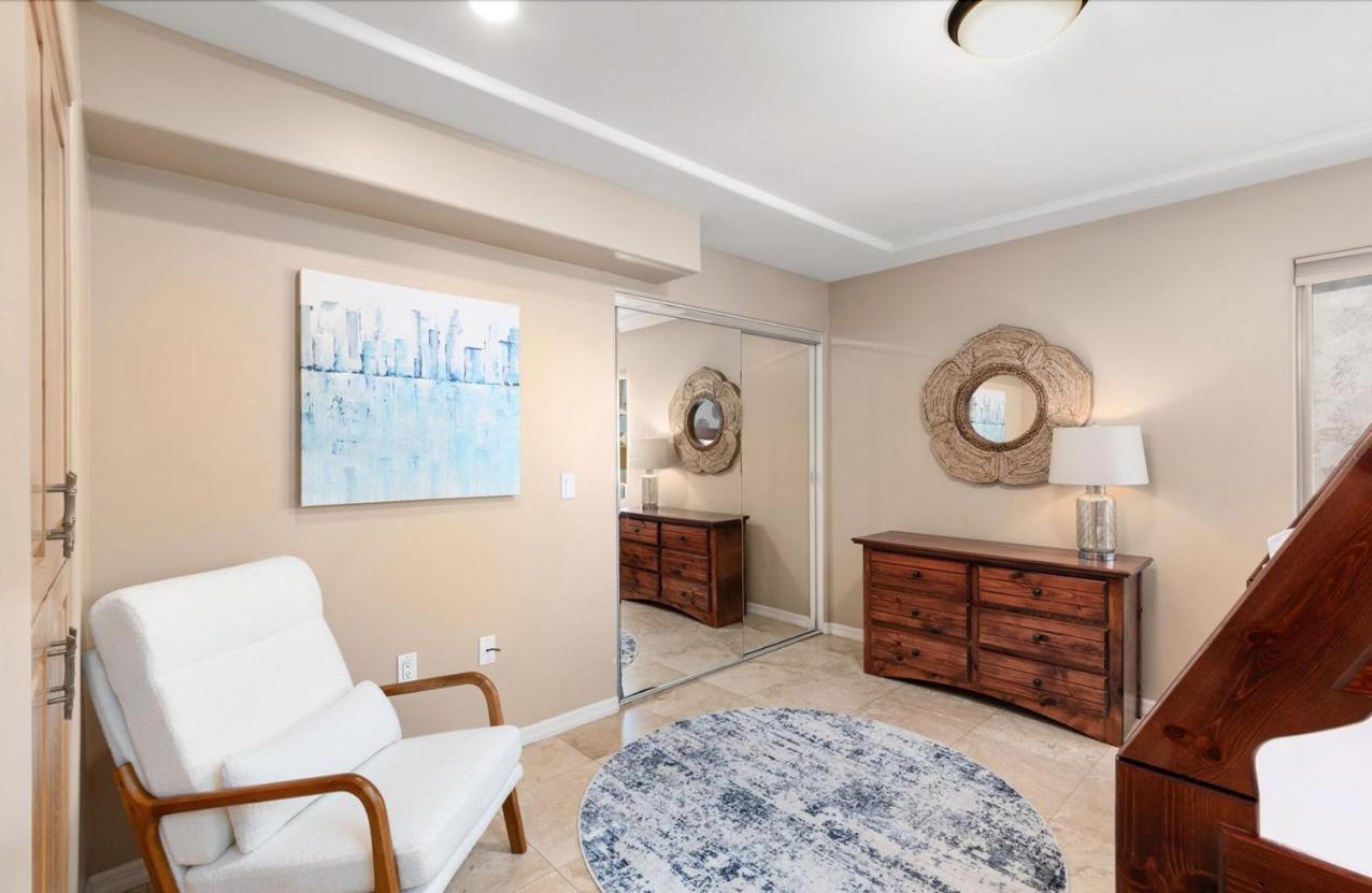Rooftop Paradise W Private Patio, Garage & Ac * San Diego