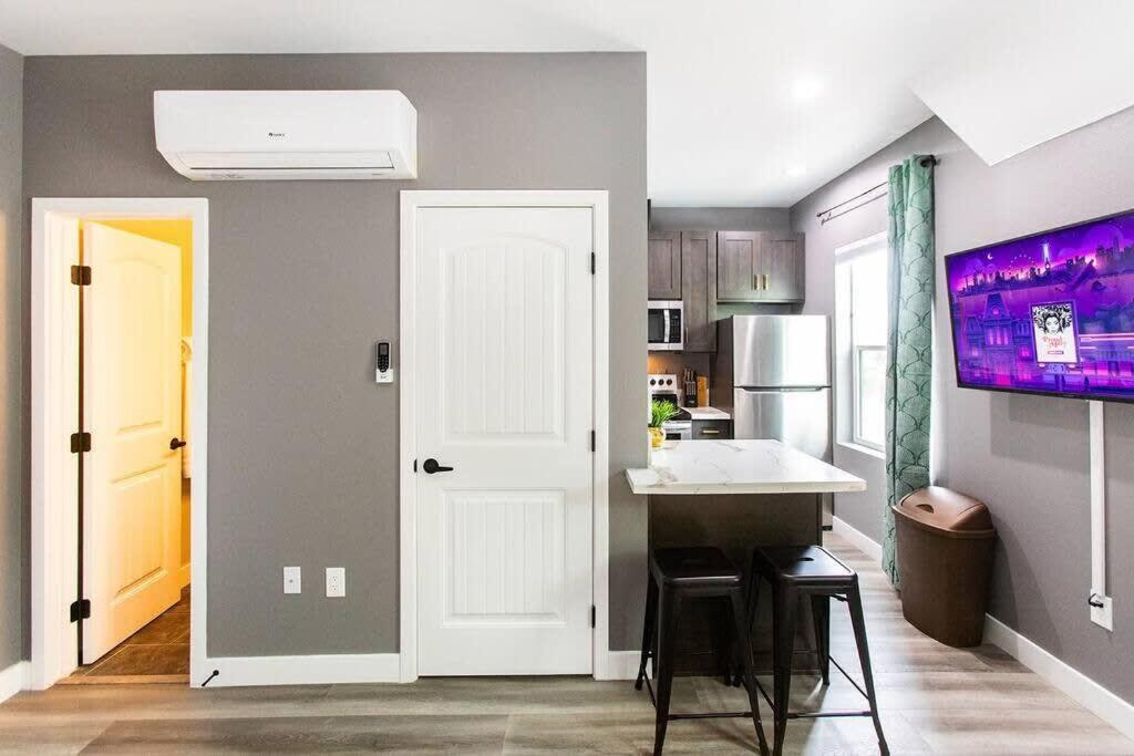 Military-restaurants-fast-wifi-a C-w D-pets-park-