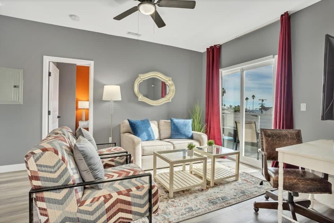 Professionals-restaurants-fastwifi-a C-desk- Pets Apartment *