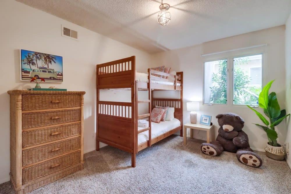 Ocean & Bay Views Pool & Hot Tub Rooftop Patio Holiday home *