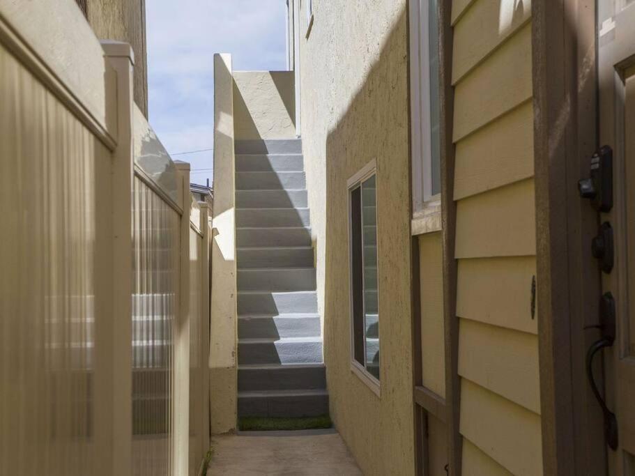 Ocean Front, Steps Mission Beach, Bay, Remodeled, Mission Jamaica Flat Holiday home San Diego