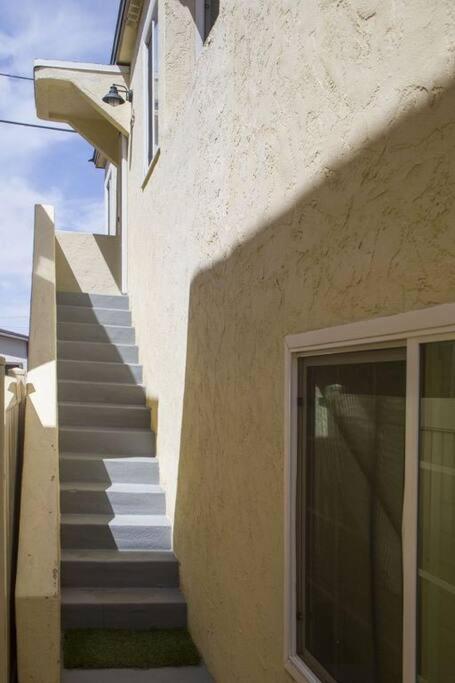 Ocean Front, Steps Mission Beach, Bay, Remodeled, Mission Jamaica Flat San Diego