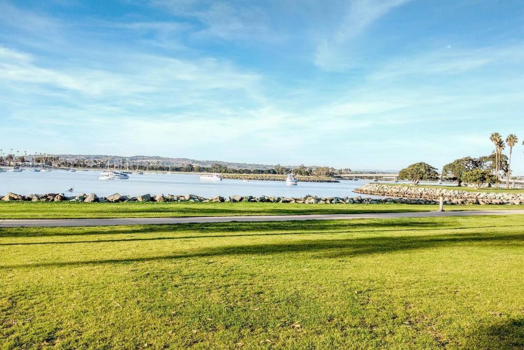 Ocean Front, Steps Mission Beach, Bay, Remodeled, Mission Jamaica Flat Holiday home San Diego
