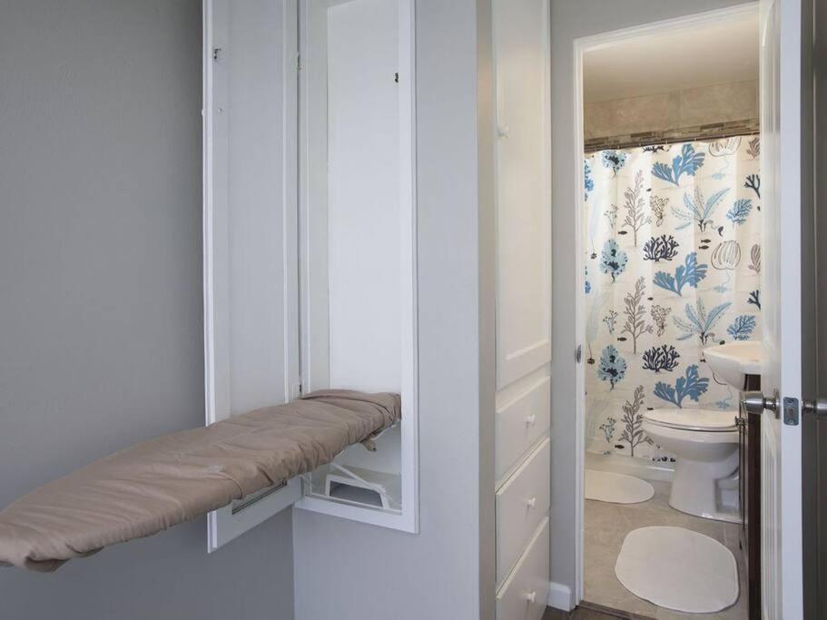 Ocean Front, Steps Mission Beach, Bay, Remodeled, Mission Jamaica Flat Holiday home San Diego