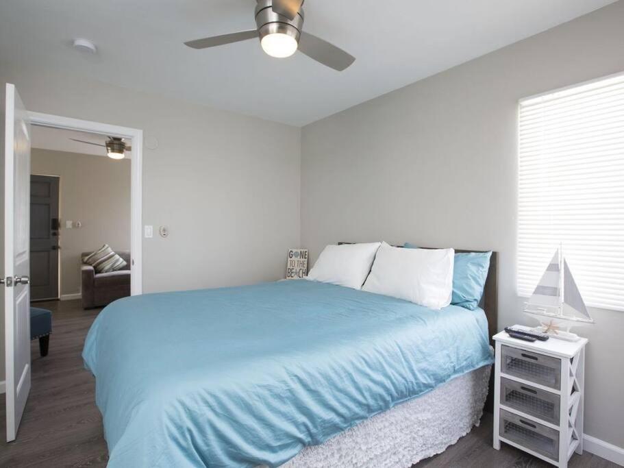Ocean Front, Steps Mission Beach, Bay, Remodeled, Mission Jamaica Flat