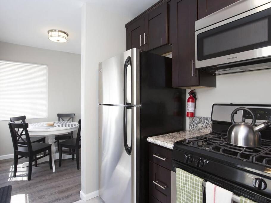 Ocean Front, Steps Mission Beach, Bay, Remodeled, Mission Jamaica Flat *