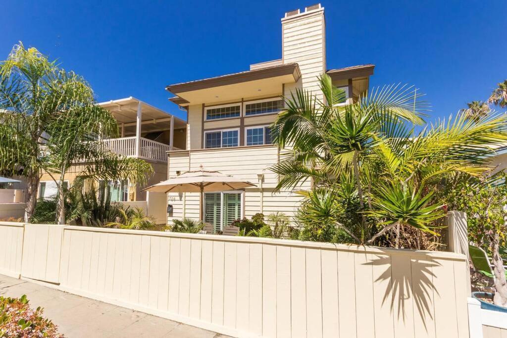Holiday home Ocean Front, Steps Mission Beach, Bay, Remodeled, Mission Jamaica Flat