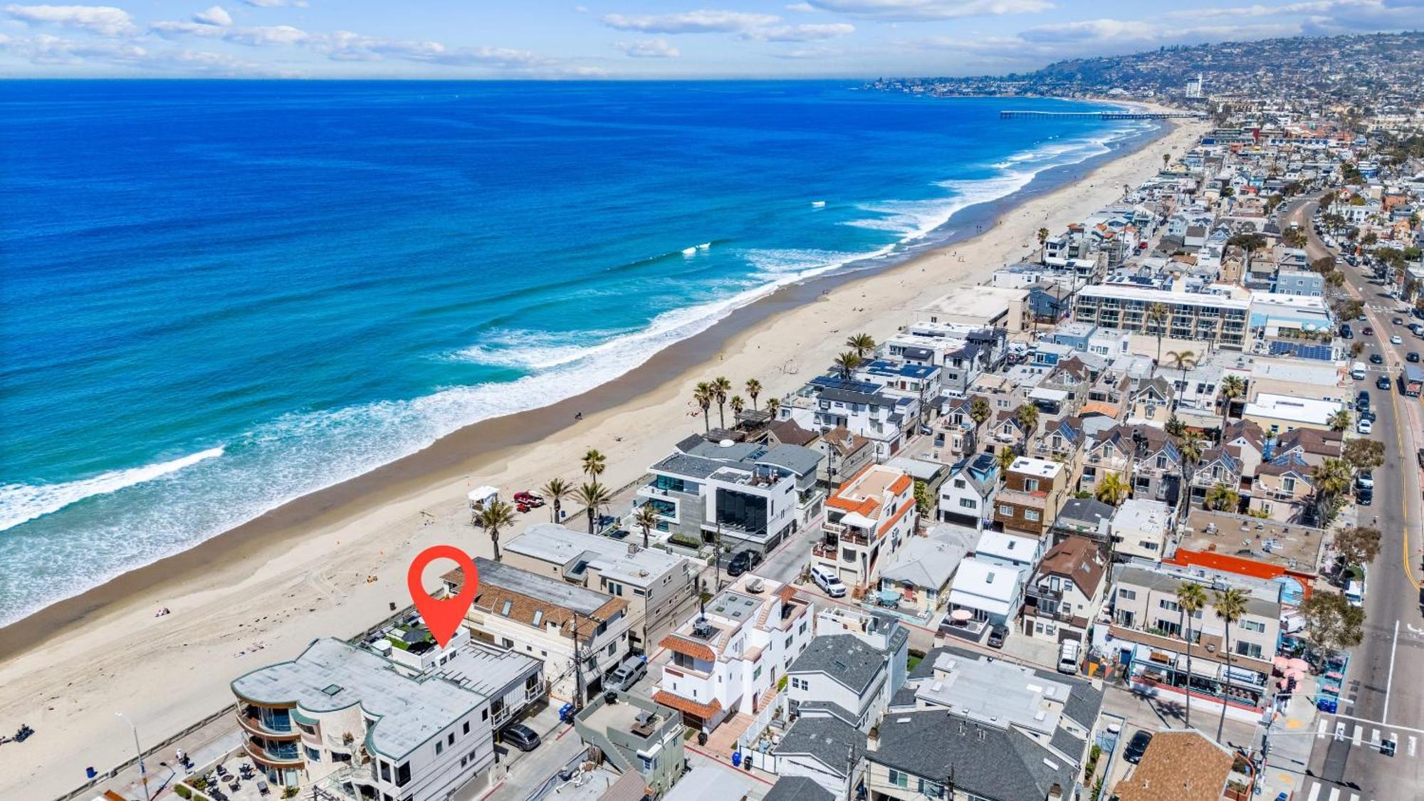 Entire Ground Beachfront Luxury Unit With Patio