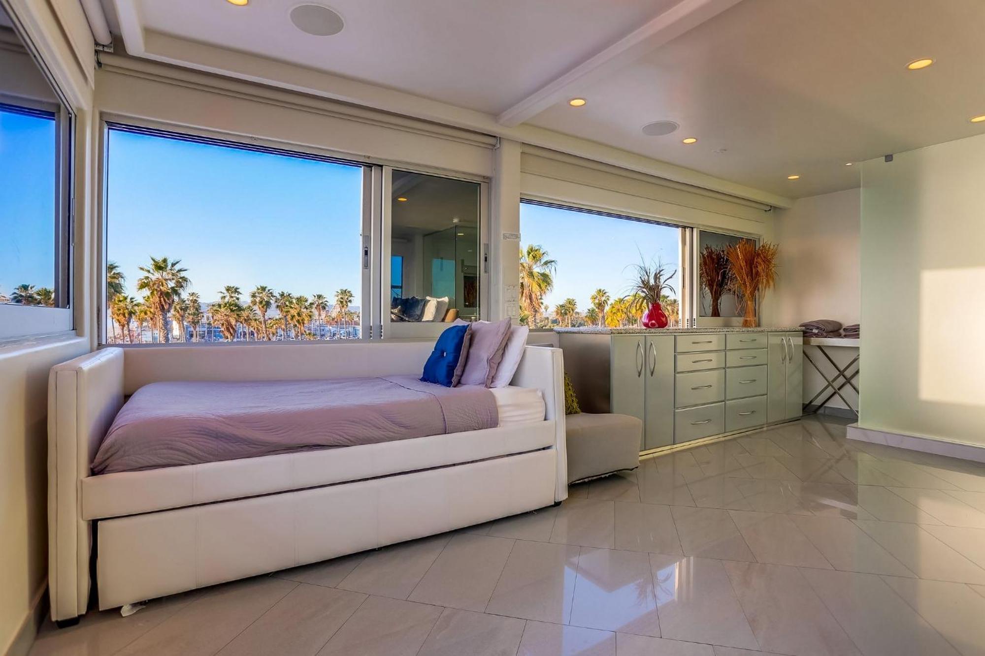 B5394 South 5 Holiday home